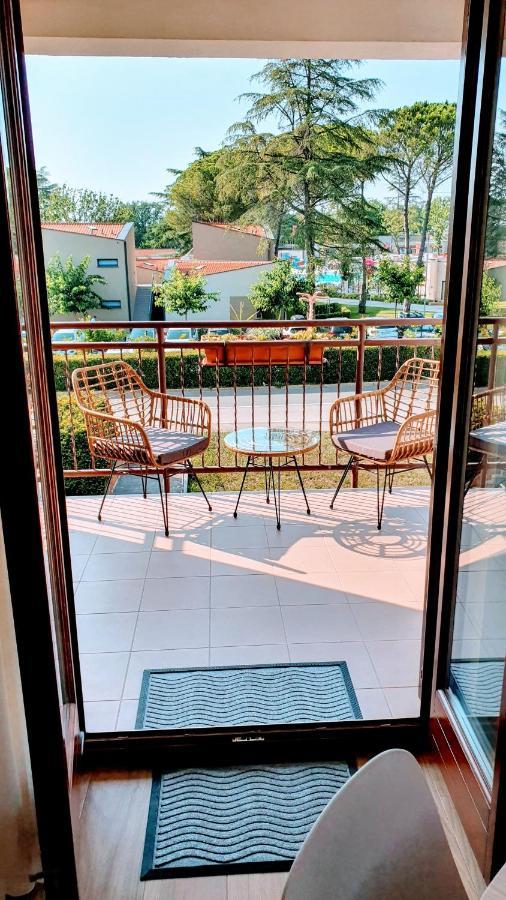 Luxury Apartment - Few Minutes From The Sea Porec Exterior photo