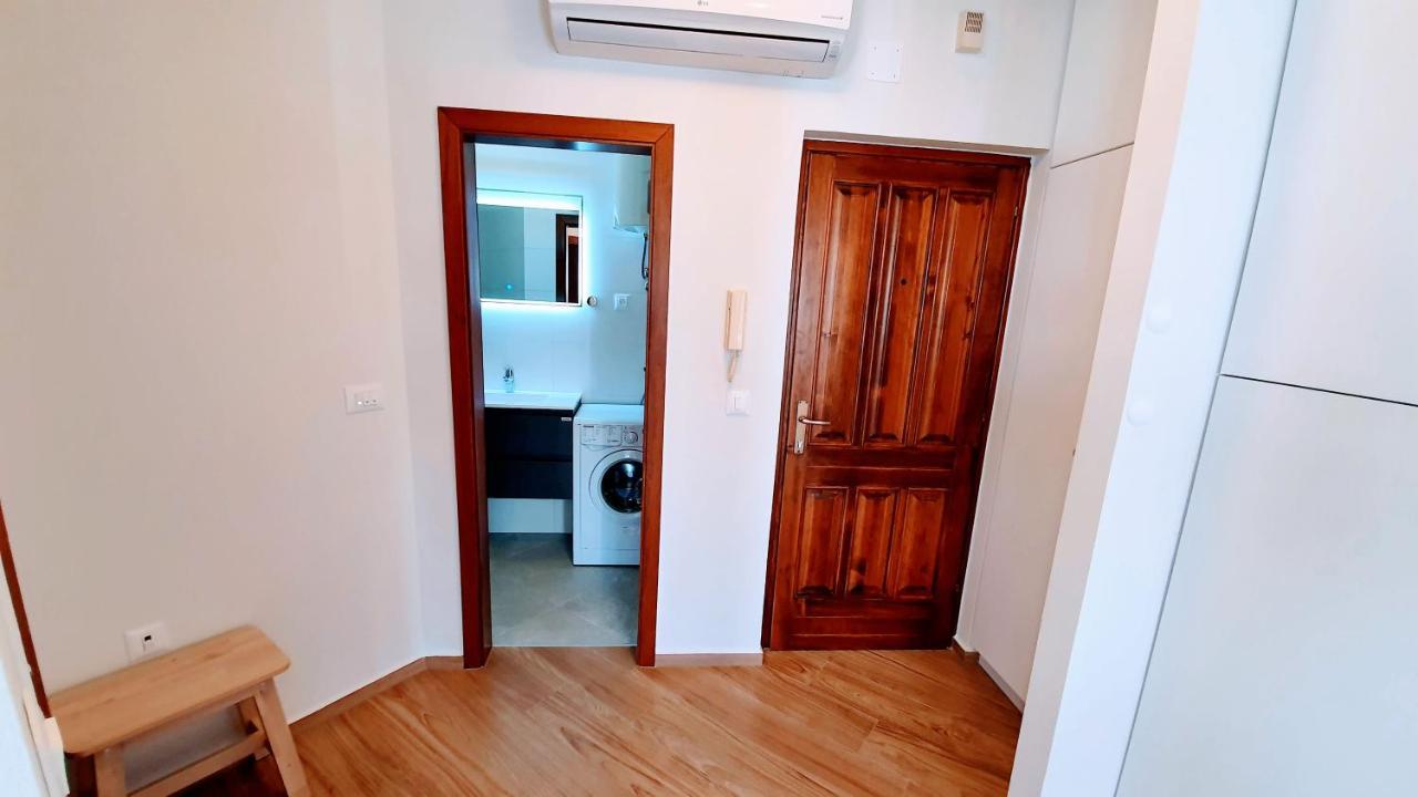 Luxury Apartment - Few Minutes From The Sea Porec Exterior photo